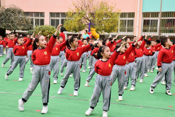 记甘州区第一幼儿园第二届"舞韵金秋"集体舞表演活动