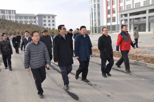 【张掖二中】国家重点课题组成员调研张掖二中西校区