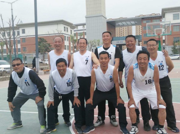 张掖一中喜获甘州区教育系统庆"五一.五四"职工运动会第四名佳绩